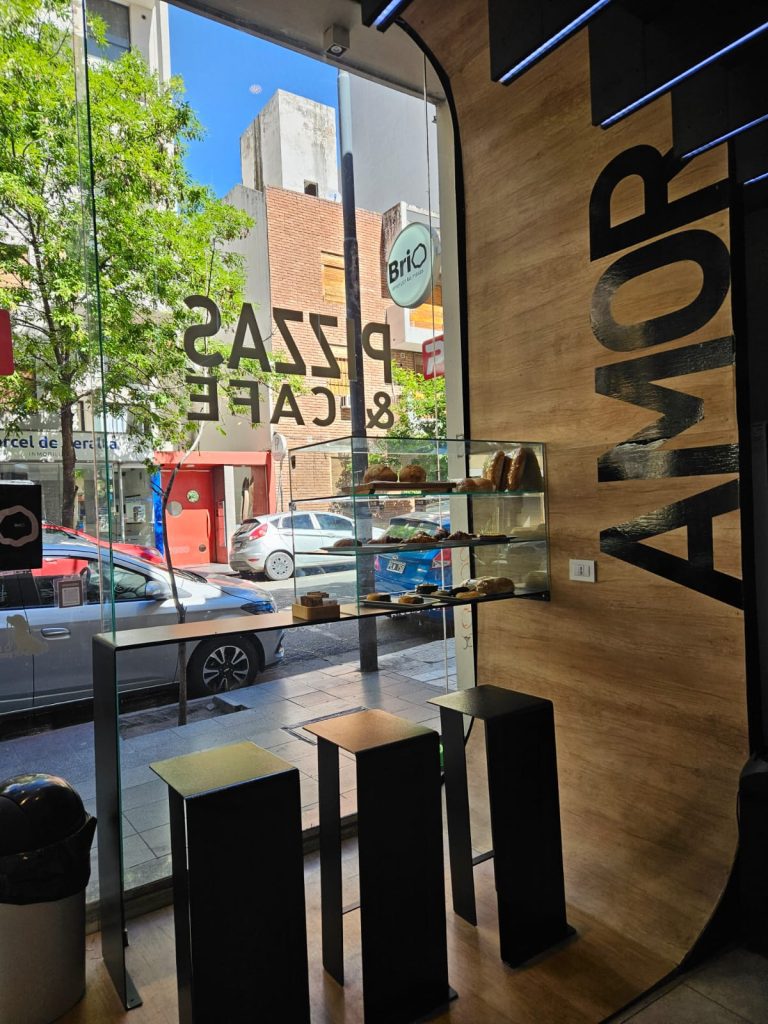 URGENTE VENDO POR VIAJE Fondo de comercio Cafetería Nueva Córdoba