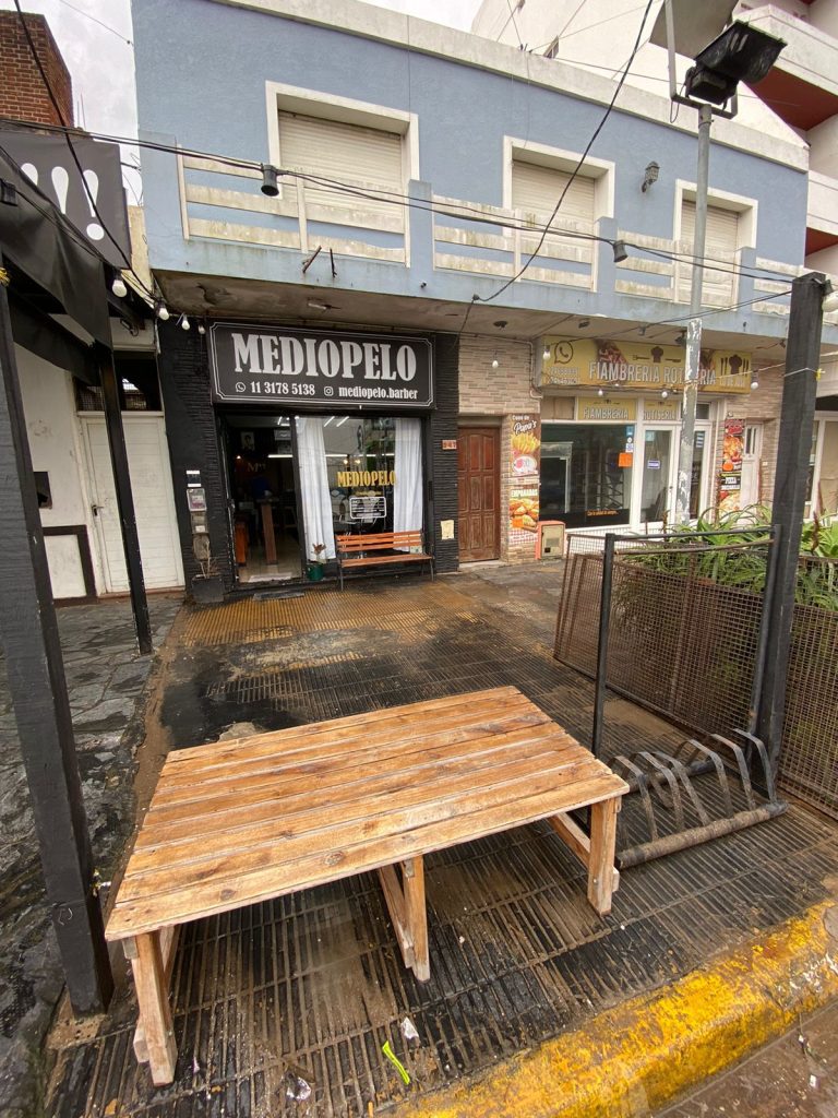 VENDO FONDO DE COMERCIO BARBERIA