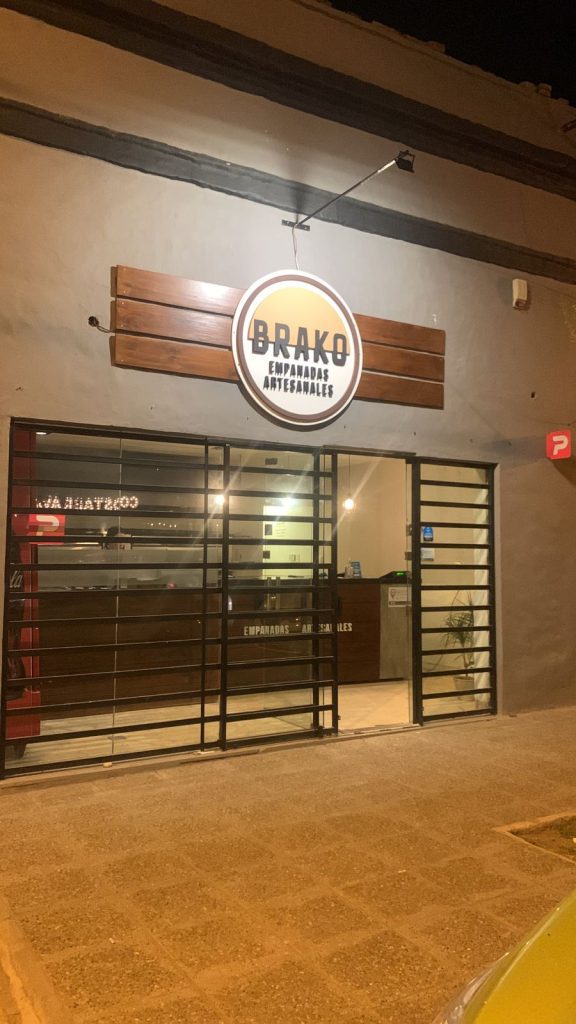 SE VENDE FONDO DE COMERCIO CASA DE EMPANADAS ARTESANALES Y PIZZAS A LA PIEDRA