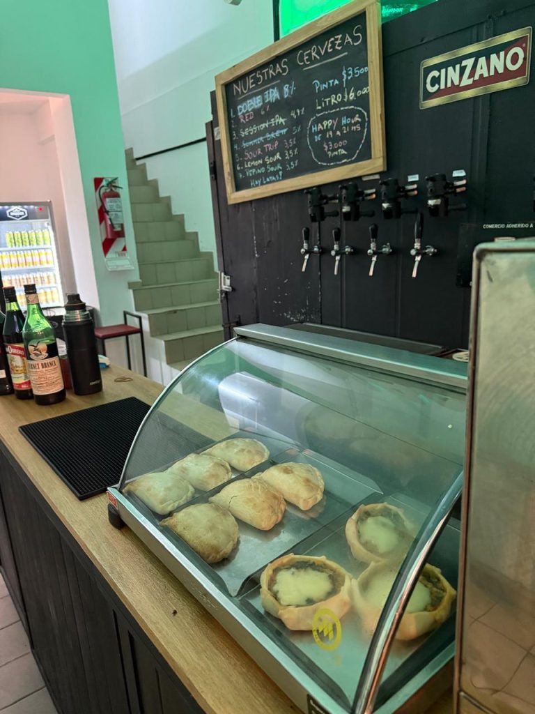 Fondo de Comercio Cerveceria/Bar