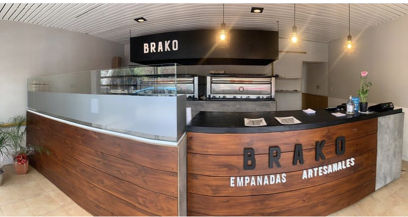 SE VENDE FONDO DE COMERCIO CASA DE EMPANADAS ARTESANALES Y PIZZAS A LA PIEDRA