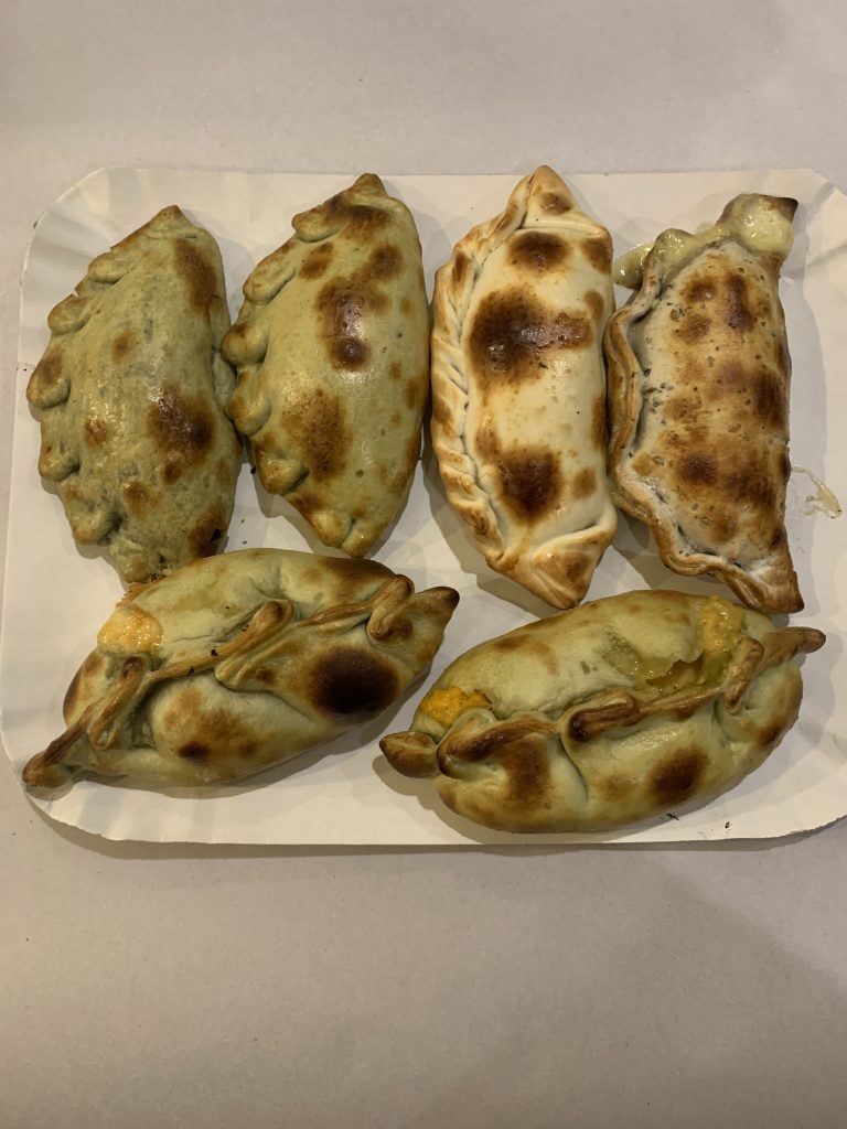 SE VENDE FONDO DE COMERCIO CASA DE EMPANADAS ARTESANALES Y PIZZAS A LA PIEDRA
