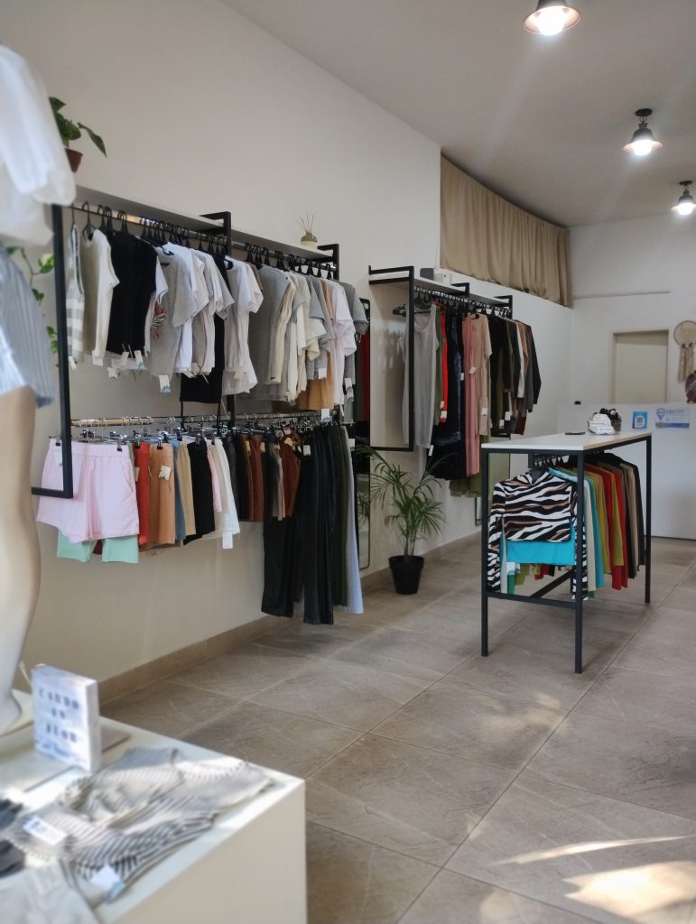 Vendo Fondo de comercio indumentaria femenina