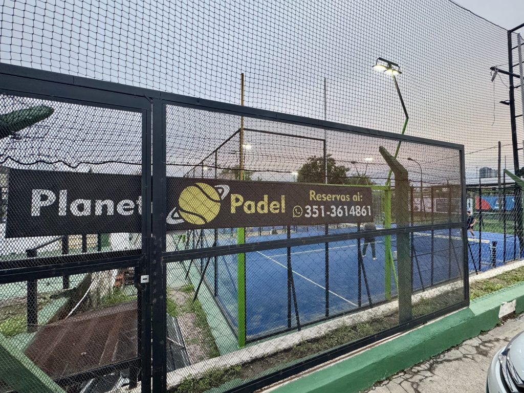 Dueño vendo fondo de comercio club de pádel funcionado con turnos fijos + instal