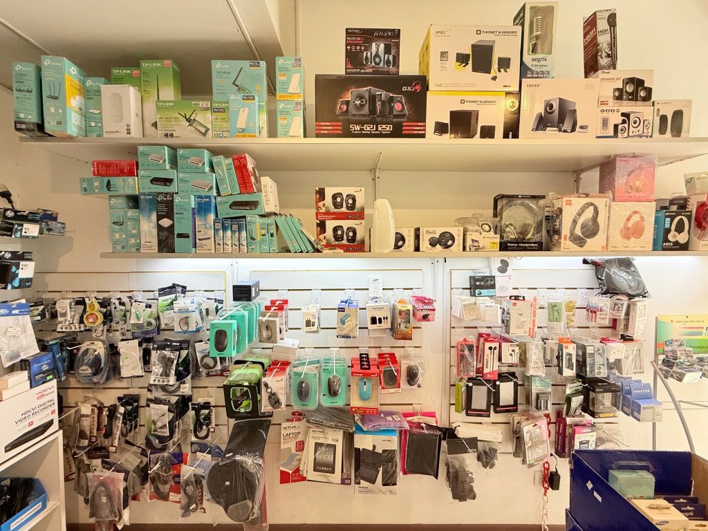 Vendo Fondo de comercio - Rubro Computacion/ Electronica