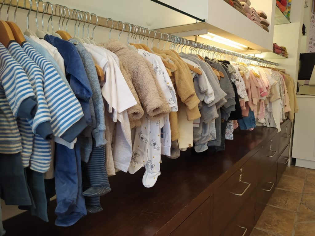 STOCK COMPLETO LOCAL INDUMENTARIA INFANTIL Y JUGUETES