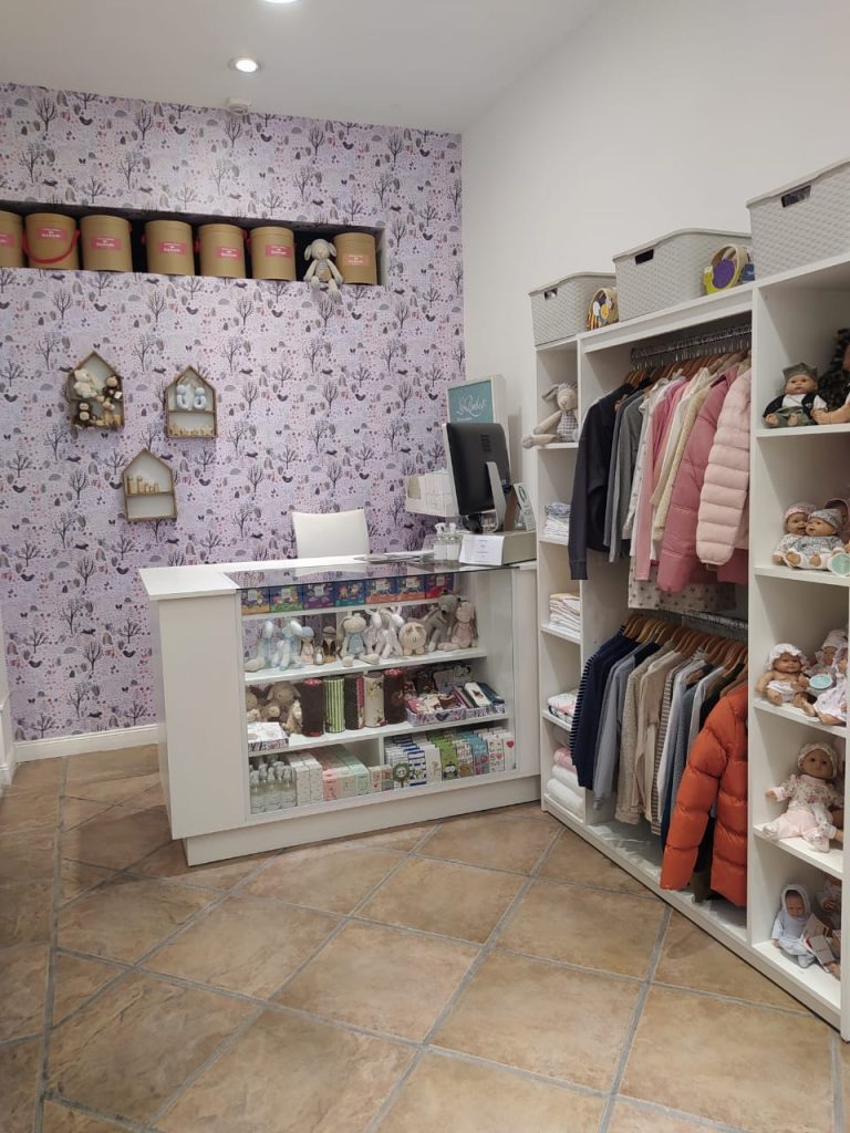 STOCK COMPLETO LOCAL INDUMENTARIA INFANTIL Y JUGUETES