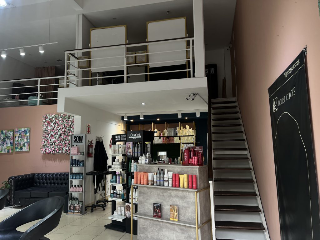 Fondo peluquería en del Viso Pilar