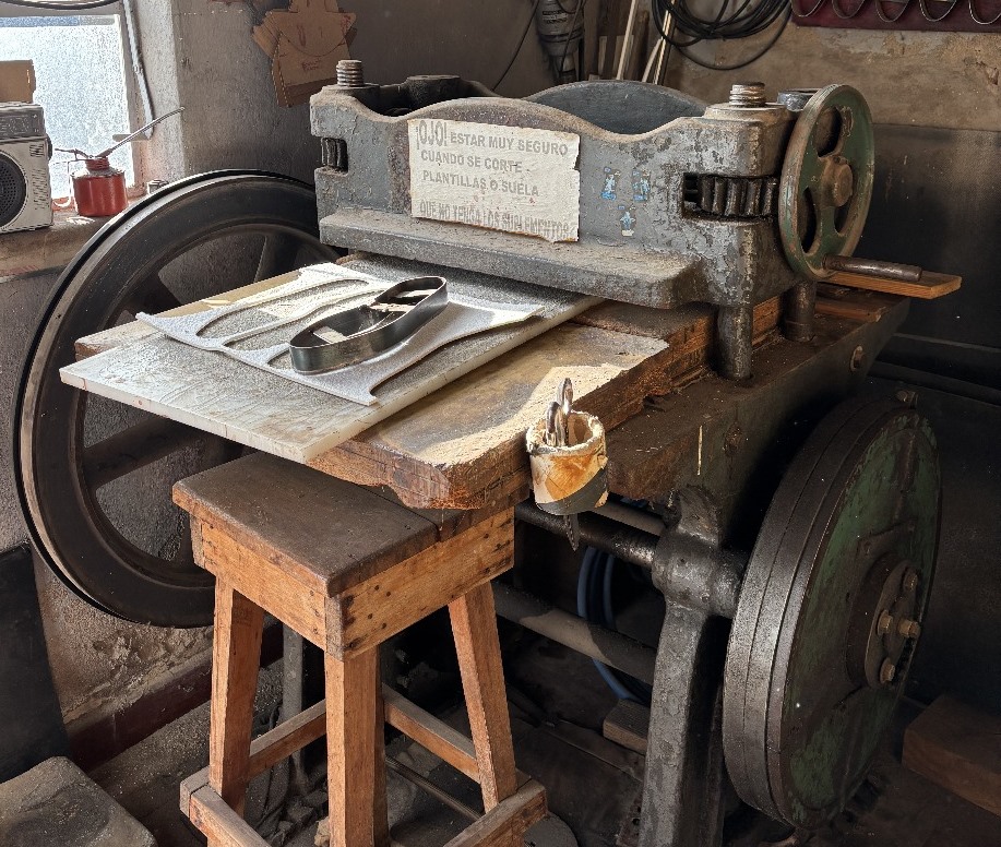 VENDO FONDO DE COMERCIO: FÁBRICA DE ALPARGATAS