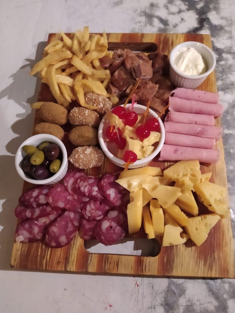 Vendo fondo de comercio, resto bar