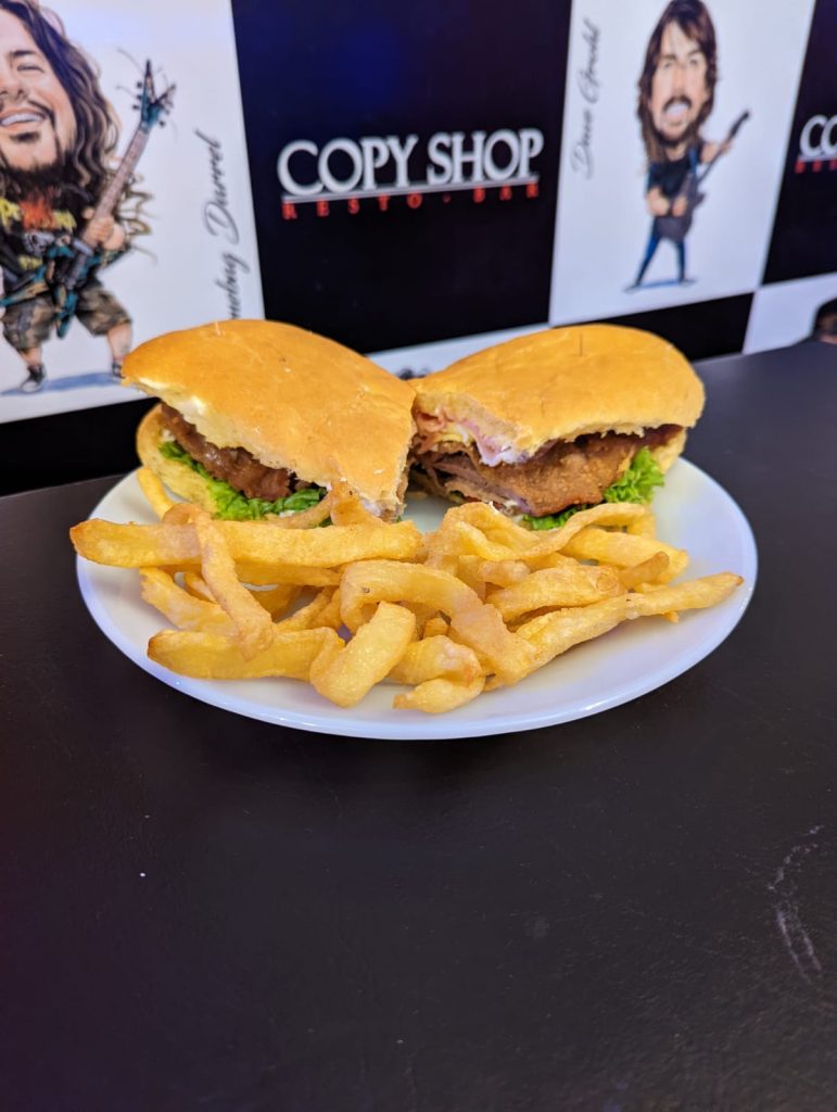 Vendo fondo de comercio, resto bar