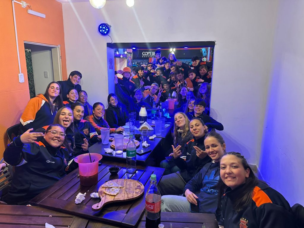 Vendo fondo de comercio, resto bar