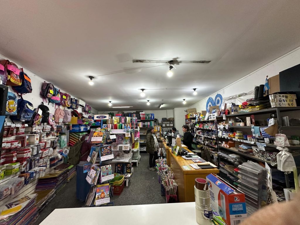 fondo de comercio, Libreria comercial, escolar y técnica.