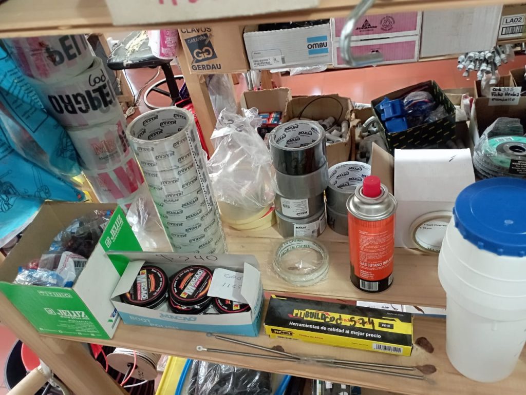 Vendo permuto fondo de comercio rubro ferreteria