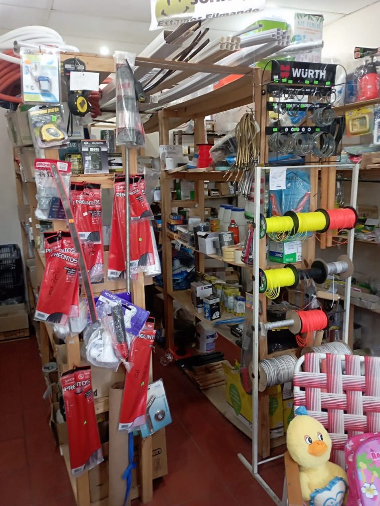 Vendo permuto fondo de comercio rubro ferreteria