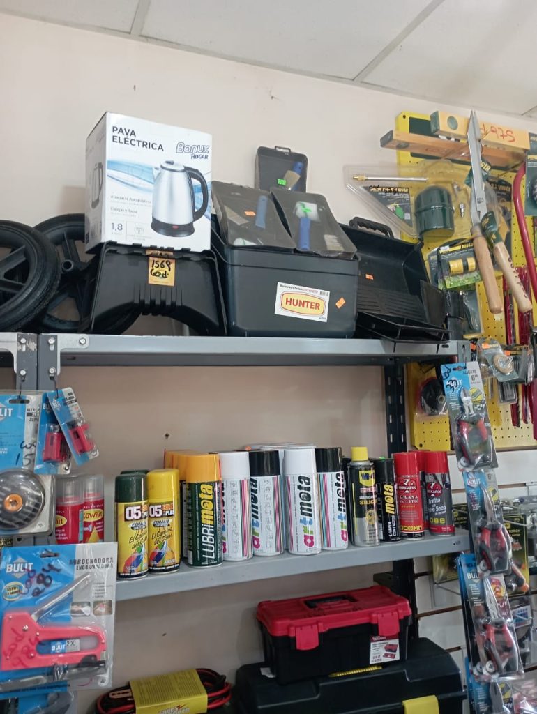 Vendo permuto fondo de comercio rubro ferreteria