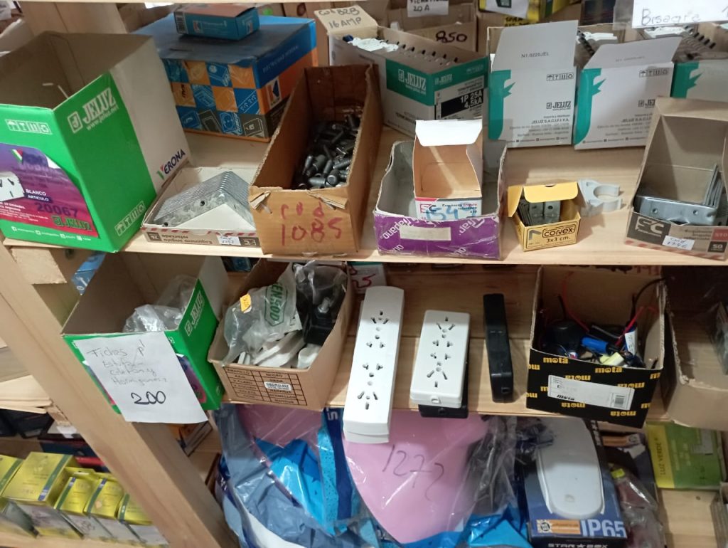 Vendo permuto fondo de comercio rubro ferreteria