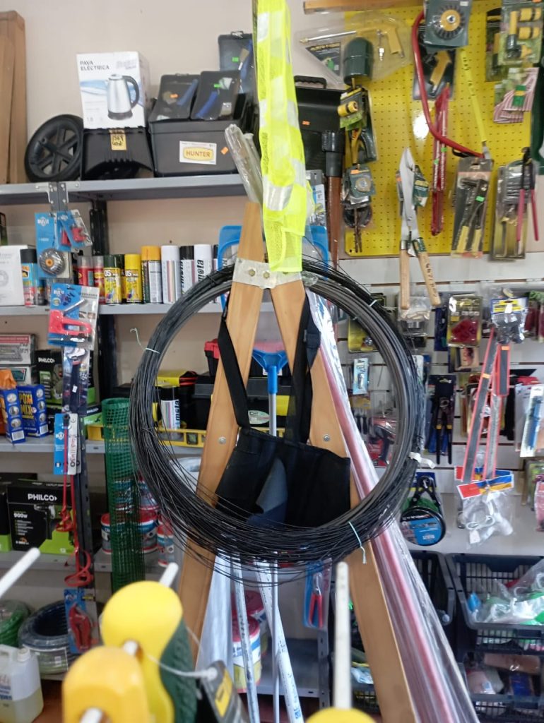 Vendo permuto fondo de comercio rubro ferreteria