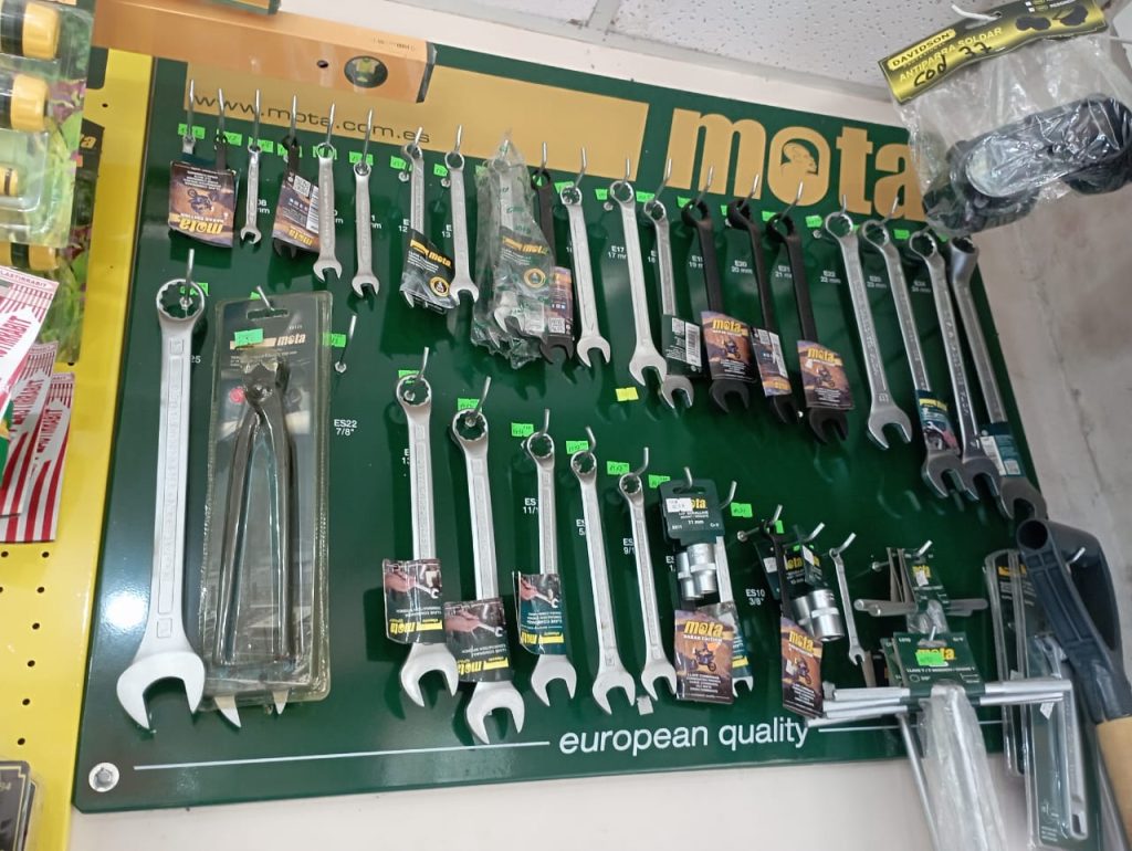 Vendo permuto fondo de comercio rubro ferreteria