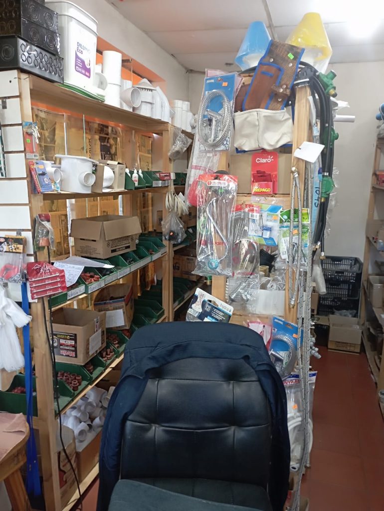 Vendo permuto fondo de comercio rubro ferreteria