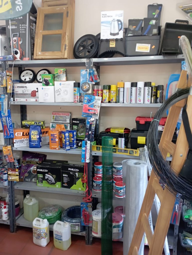 Vendo permuto fondo de comercio rubro ferreteria