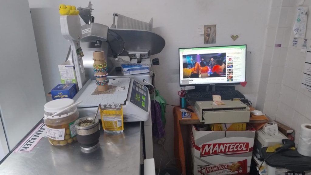 Vendo fondo de comercio en Neuquén capital