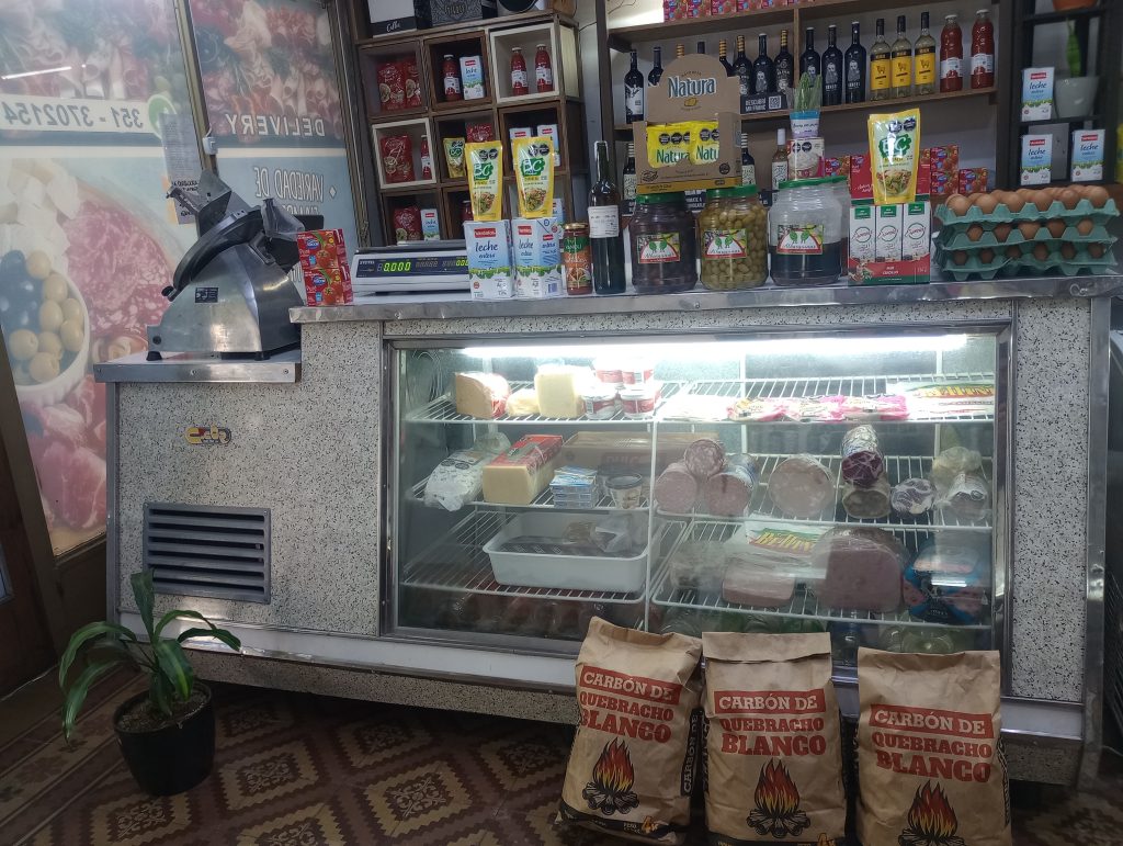 Carnicería fiambrería vendo o permuto