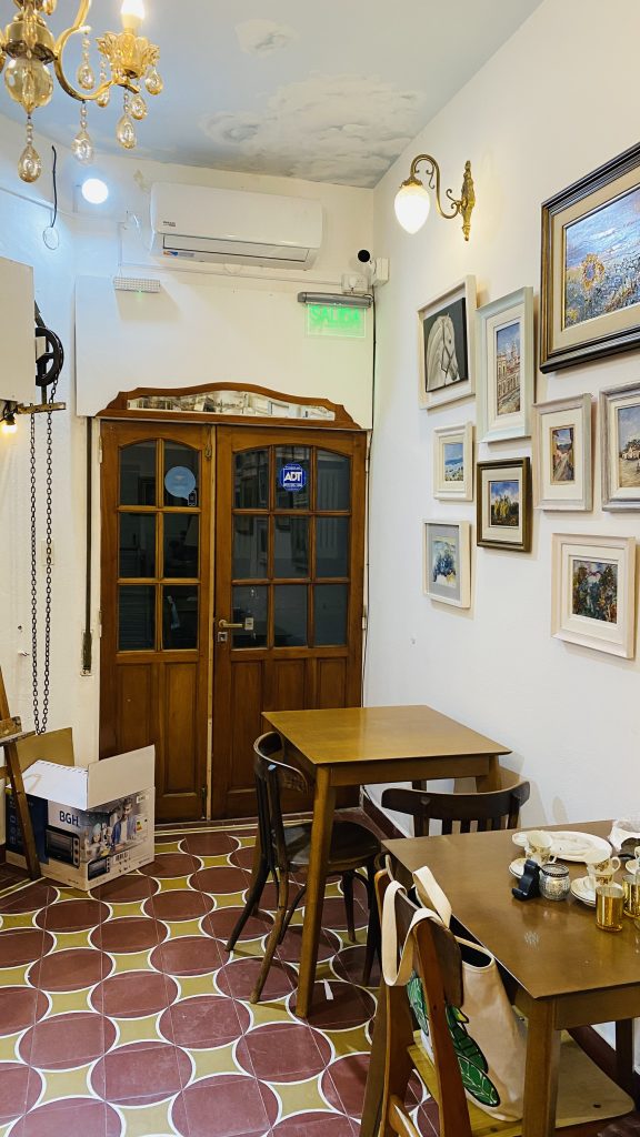 Interesante Propuesta - Cafe Atelier