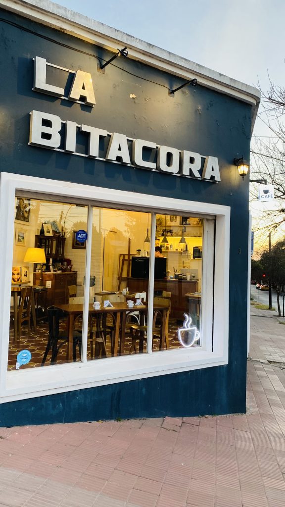 Interesante Propuesta - Cafe Atelier