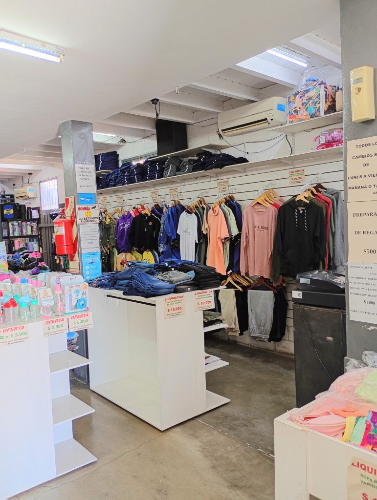 VENDO LLAVE DE COMERCIO DE ROPA TRABAJANDO