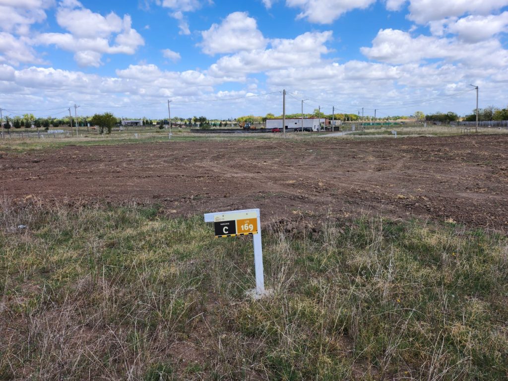 Vendo Lote de 602,18 m2 en Barrio Cerrado Orqueta Cura