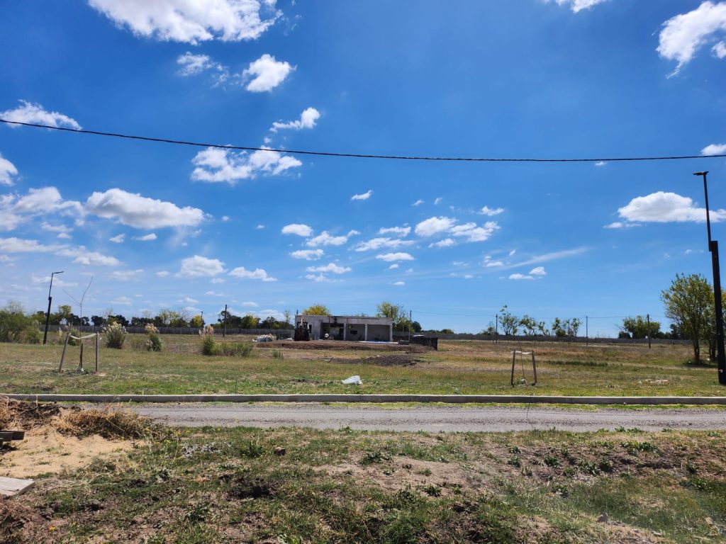 Vendo Lote de 602,18 m2 en Barrio Cerrado Orqueta Cura