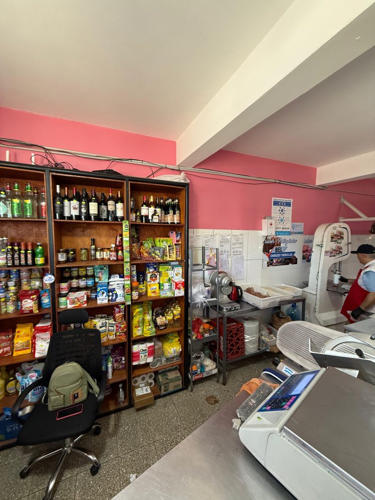 Vendo-permuto por vehículo FONDO DE COMERCIO LISTO PARA SEGUIR TRABAJANDO...